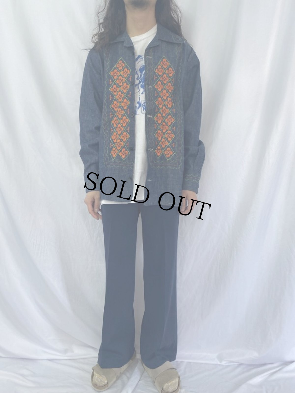 画像2: 70's 花柄刺繍 デニムオープンカラーシャツ SIZE42 (2)