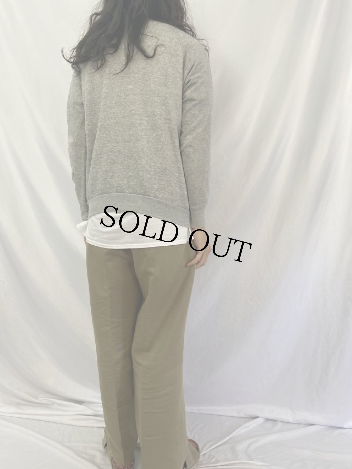 画像4: 80's "OVER THE HILL UNIVERSITY" プリントラグランスウェット (4)