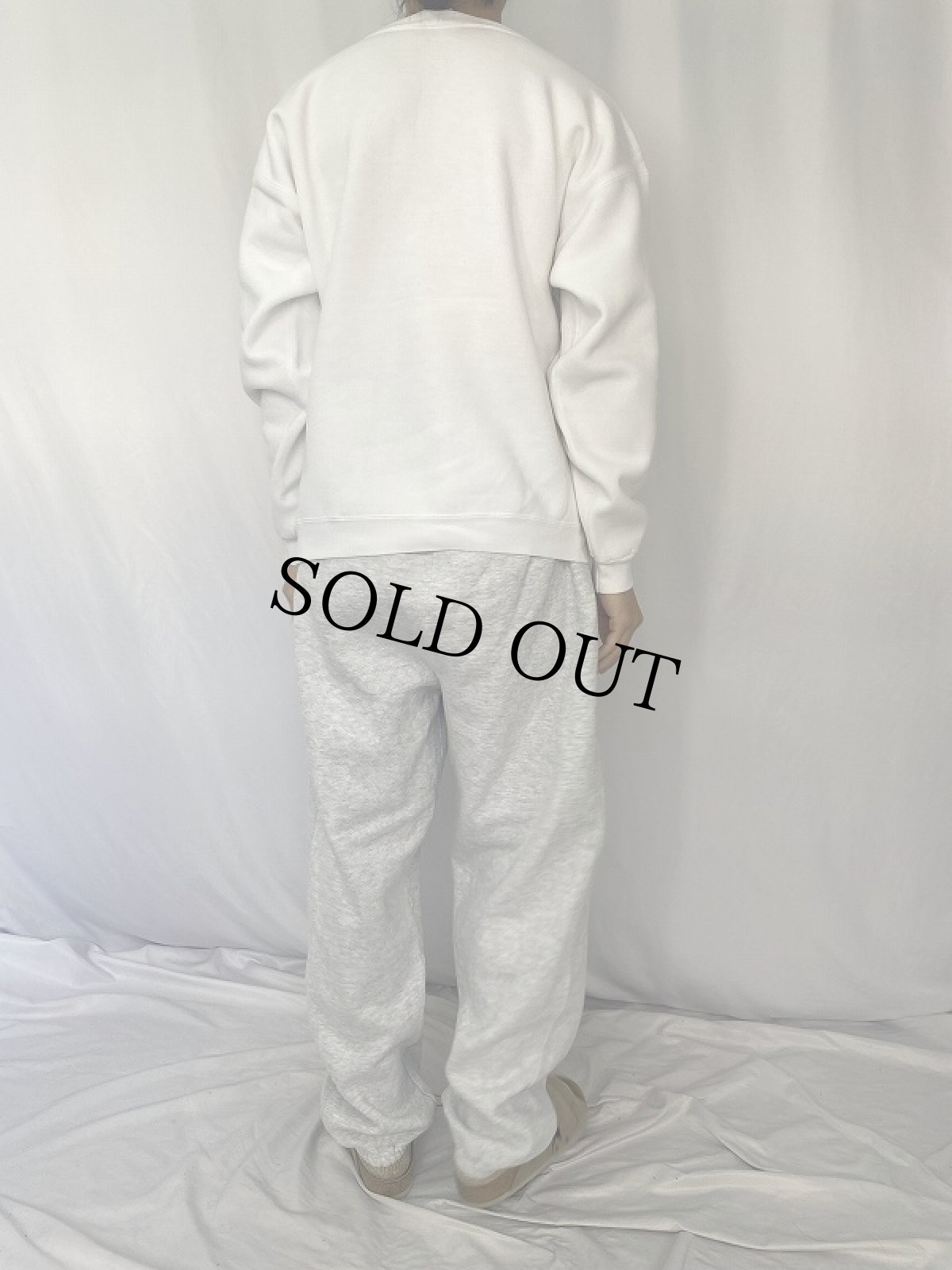 画像4: 90's USA製 "a man walks into a bar." シュールイラストプリントスウェット XL (4)