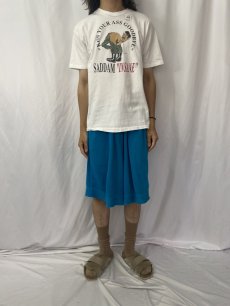 画像2: 90's USA製 "SADDAM !!INSANE!!" 政治風刺プリントTシャツ L (2)