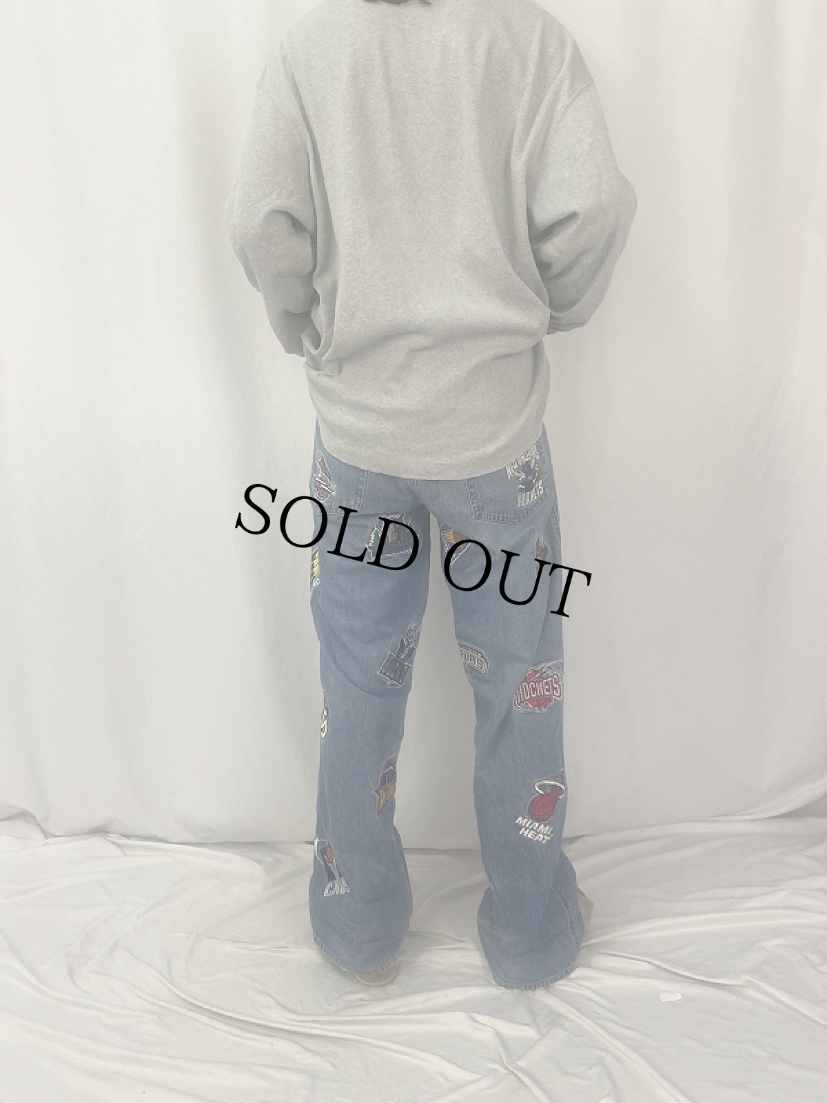 画像4: NBAチームロゴ 刺繍デニムパンツ W37 (4)