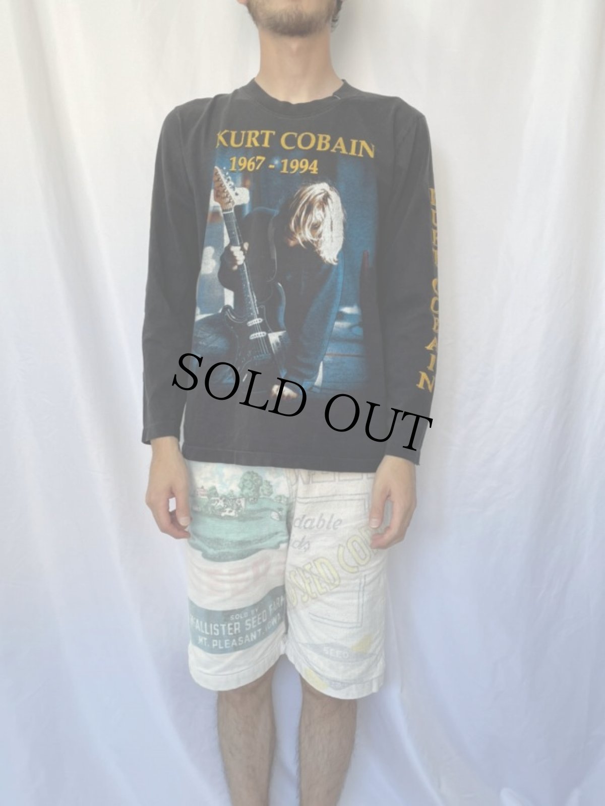 画像2: 90's "KURT COBAIN 1967-1994" ロックミュージシャン追悼ロンT (2)