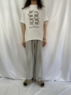 画像2: 80〜90's BANANA REPUBLIC バッグプリントTシャツ (2)
