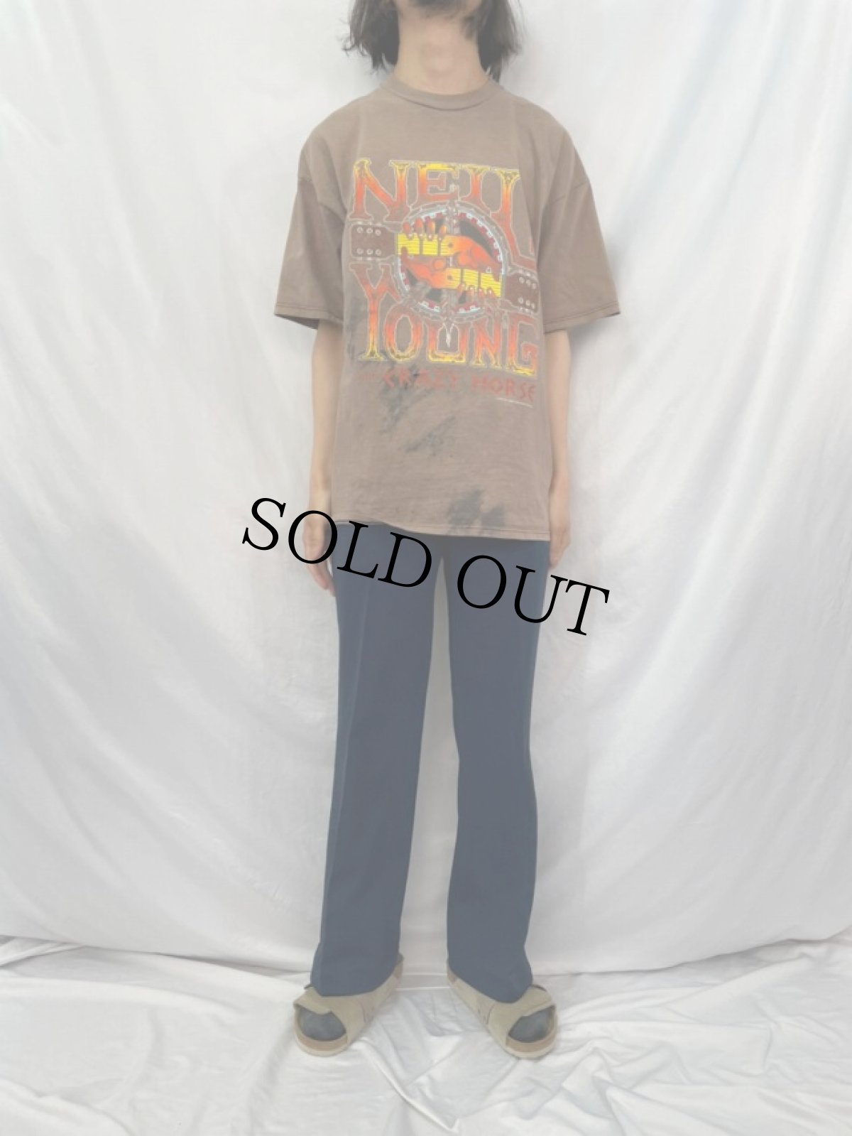 画像3: 90's NEIL YOUNG USA製 "WITH CRAZY HORSE" フォークロックシンガーTシャツ XL (3)