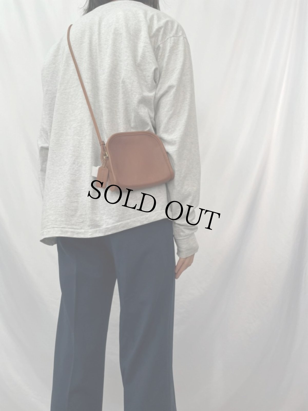 画像2: 90's COACH USA製 レザーショルダーバッグ (2)