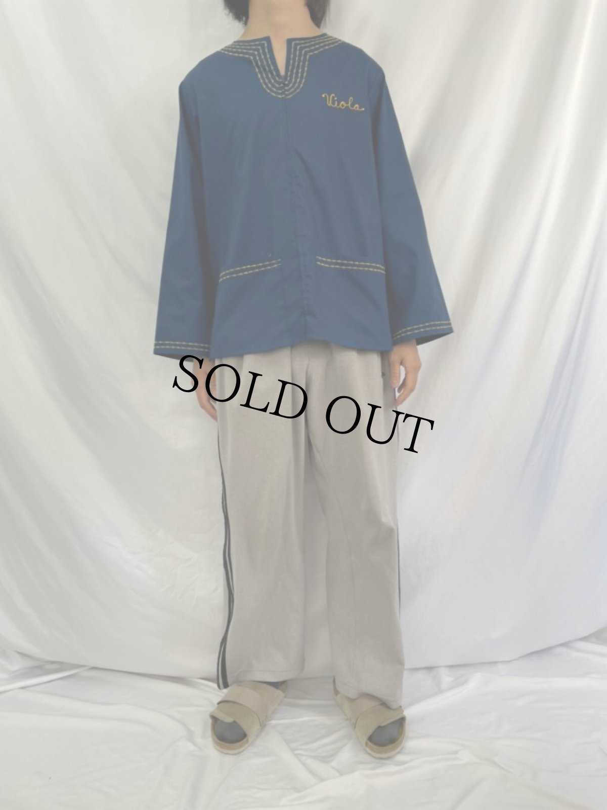 画像2: 70's "MINA COURT" チェーン刺繍 ジップシャツ (2)