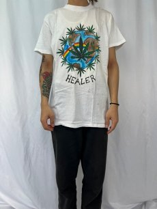 画像2: 【SALE】90's USA製 "HEALER" ガンジャプリントTシャツ L (2)