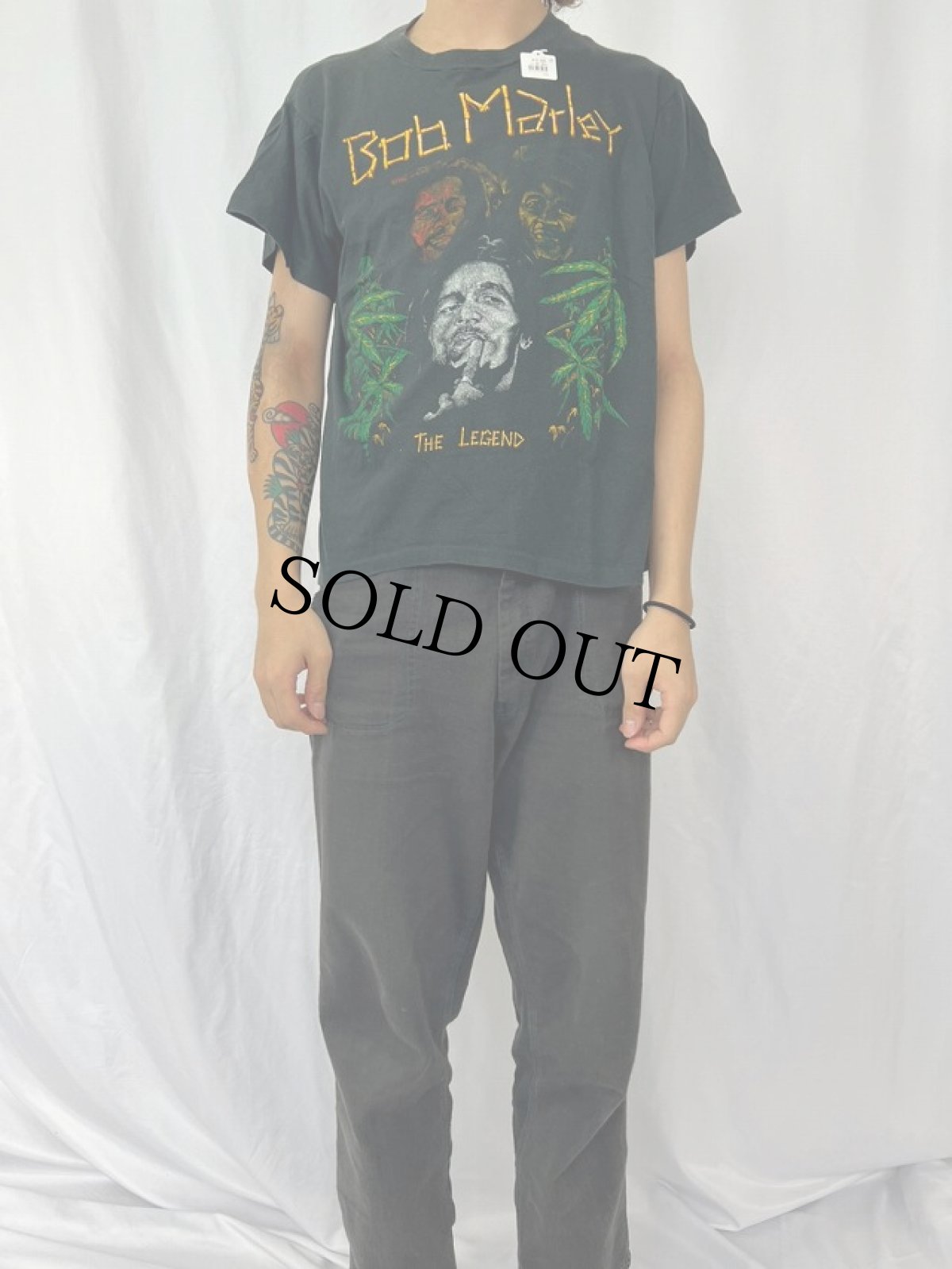 画像2: 90's Bob Marley UK製 "THE LEGEND" レゲエミュージシャン プリントTシャツ L (2)