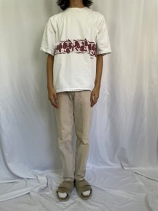 画像2: 90's patagonia USA製 カヤックボーダー柄 プリントTシャツ XL (2)