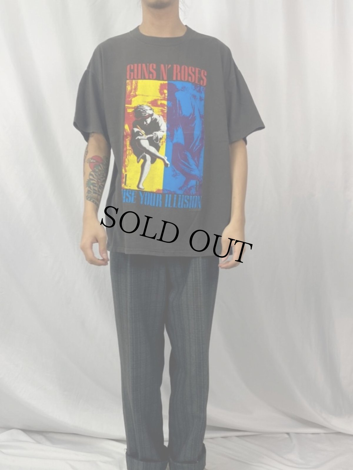 画像2: 90's GUNS N' ROSES USA製 "USE YOUR ILLUSION" ロックバンド プリントTシャツ XL (2)