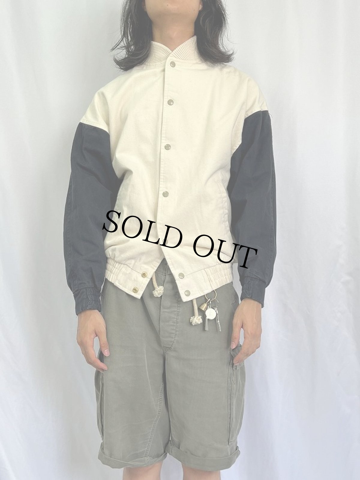 画像2: 90's AVON SPORTSWEAR CANADA製 2トーンカラー コットンツイルスタジャン L (2)