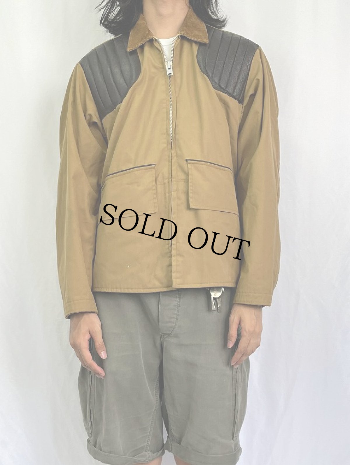 画像2: 70's GAME WINNER レザーガンパッチ付き シューティングジャケット (2)