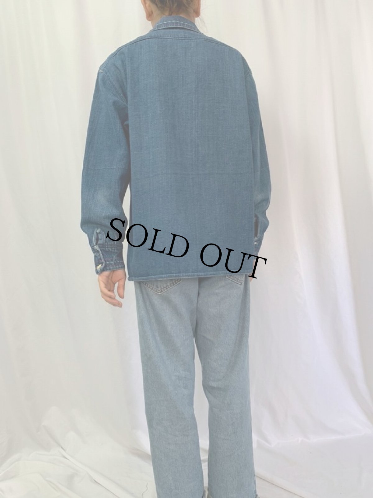 画像4: 70〜80's 花柄刺繍 デニムシャツ SIZE44 (4)