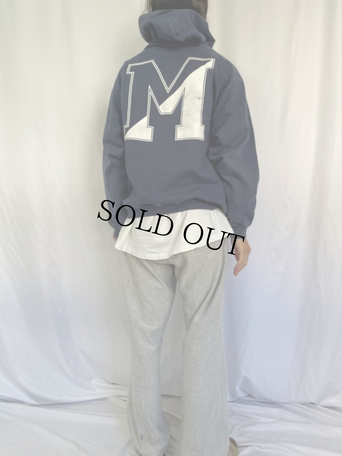 画像4: 90's USA製 "MESSIAH COLLEGE" プリントラグランスウェット L (4)