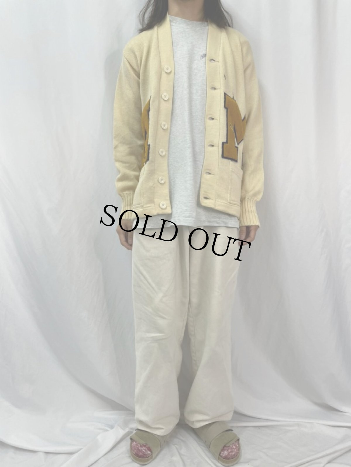 画像2: 50〜60's LA SALLE PROCURE レタードニットカーディガン SIZE44 (2)