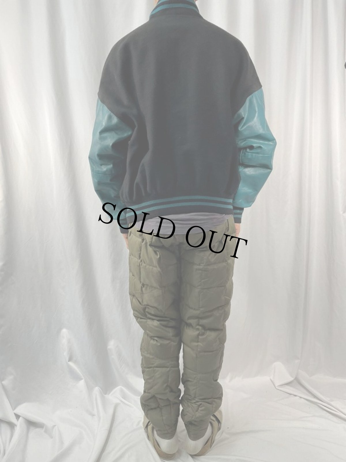 画像4: CANADA製 "DU PONT" ロゴ刺繍 袖レザー メルトンスタジャン L (4)