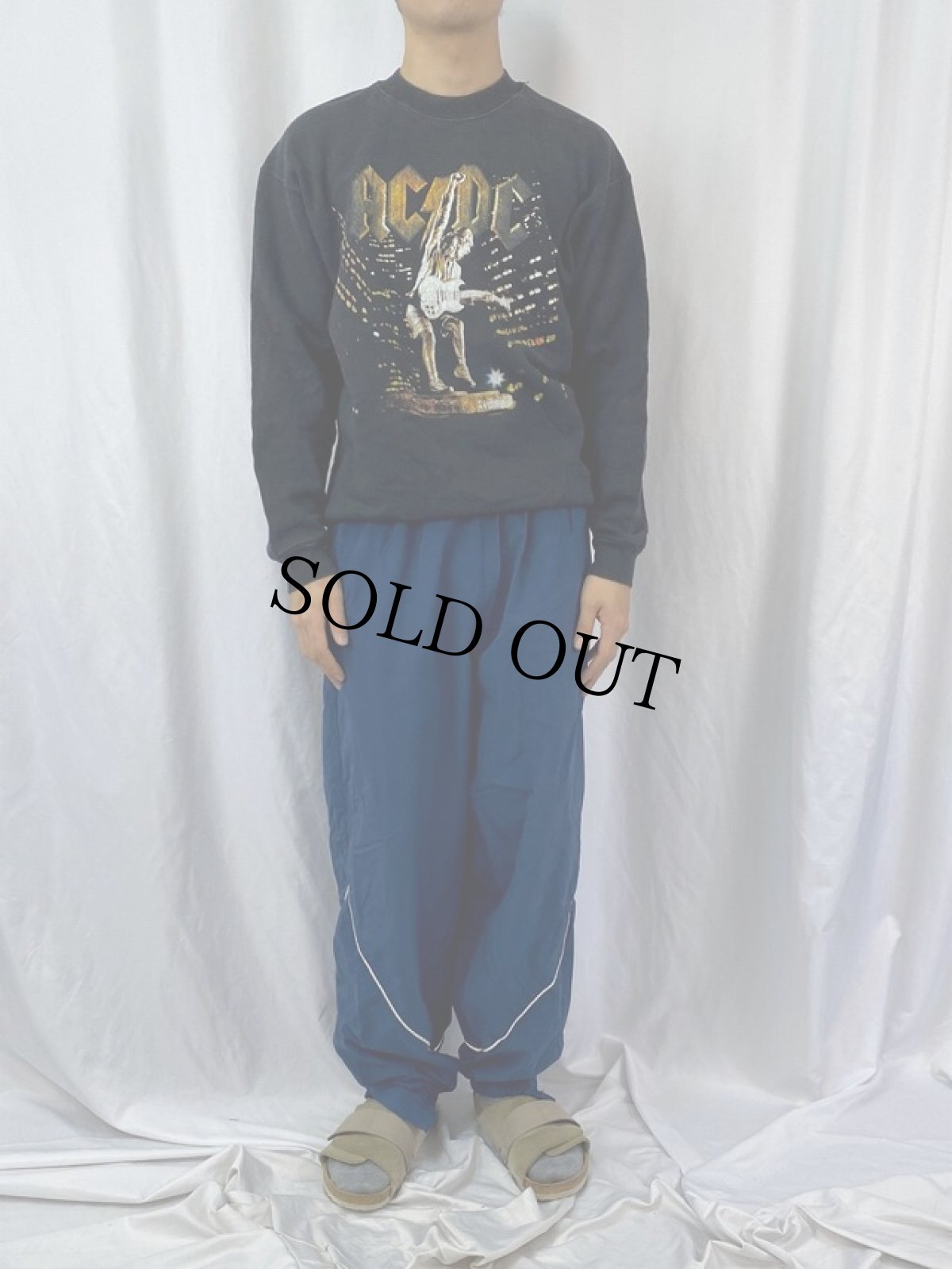 画像2: 2000's AC/DC IRELAND製 "Stiff Upper Lip" ロックバンド プリントスウェット BLACK L (2)