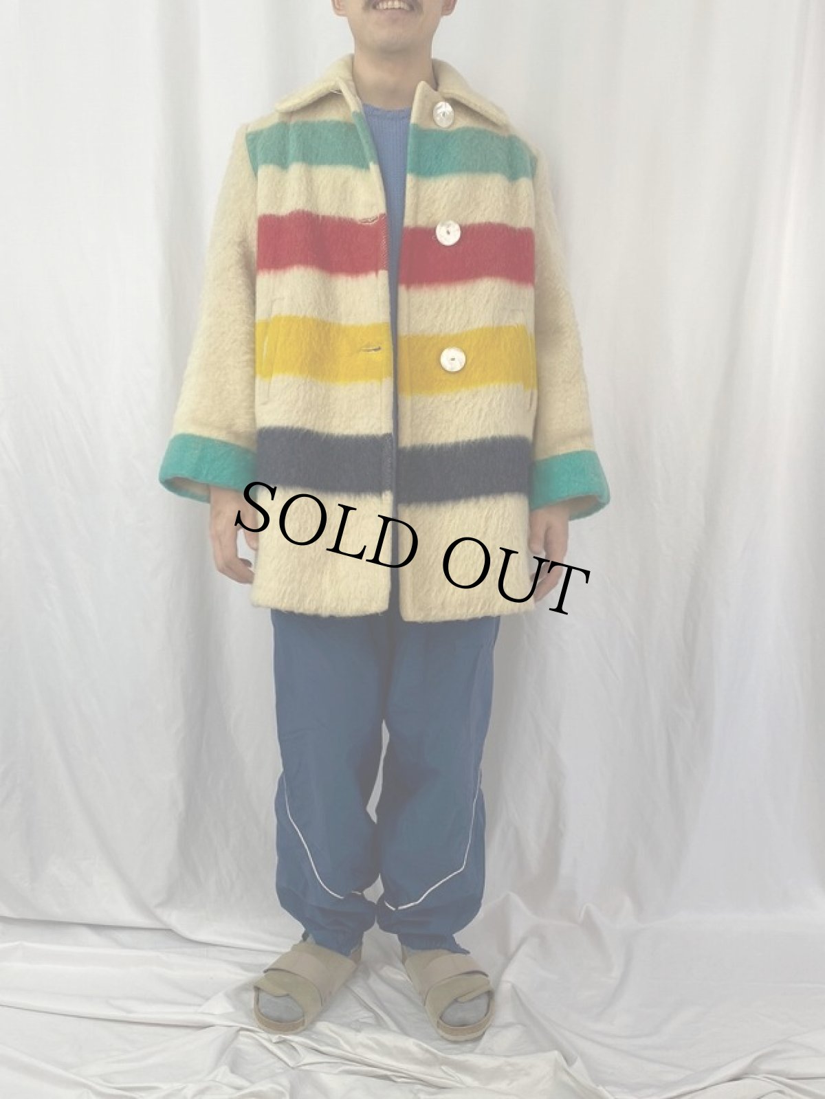 画像2: 70's Hudson's Bay マルチカラーボーダー柄 ブランケットコート (2)