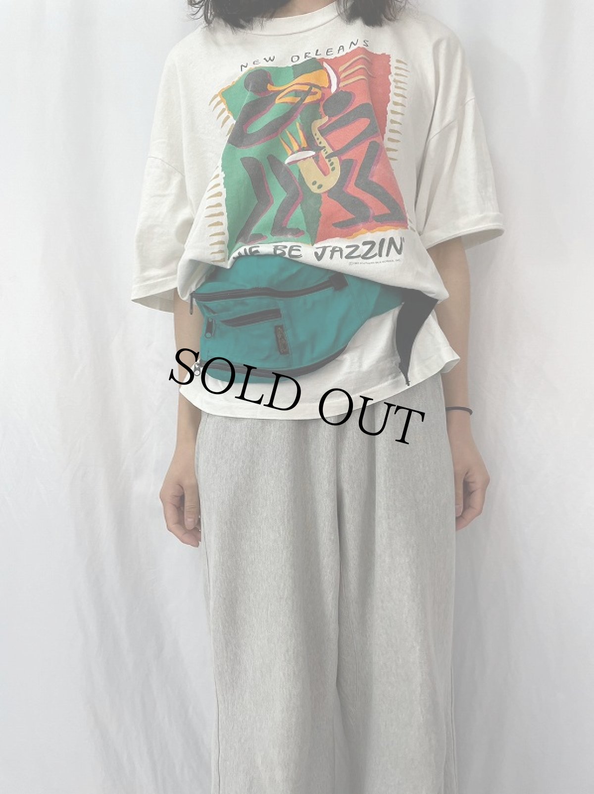 画像2: 80〜90's Eddie Bauer ナイロンボディバッグ (2)