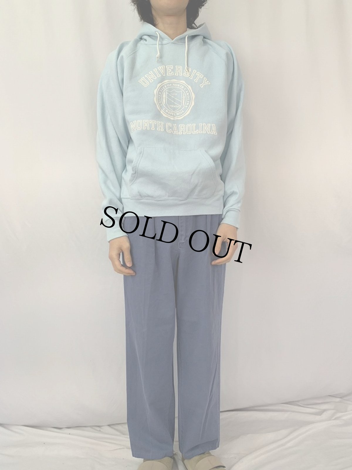 画像2: 80's NORTH CAROLINA UNIVERSITY USA製 ロゴプリントスウェットフーディー XL (2)
