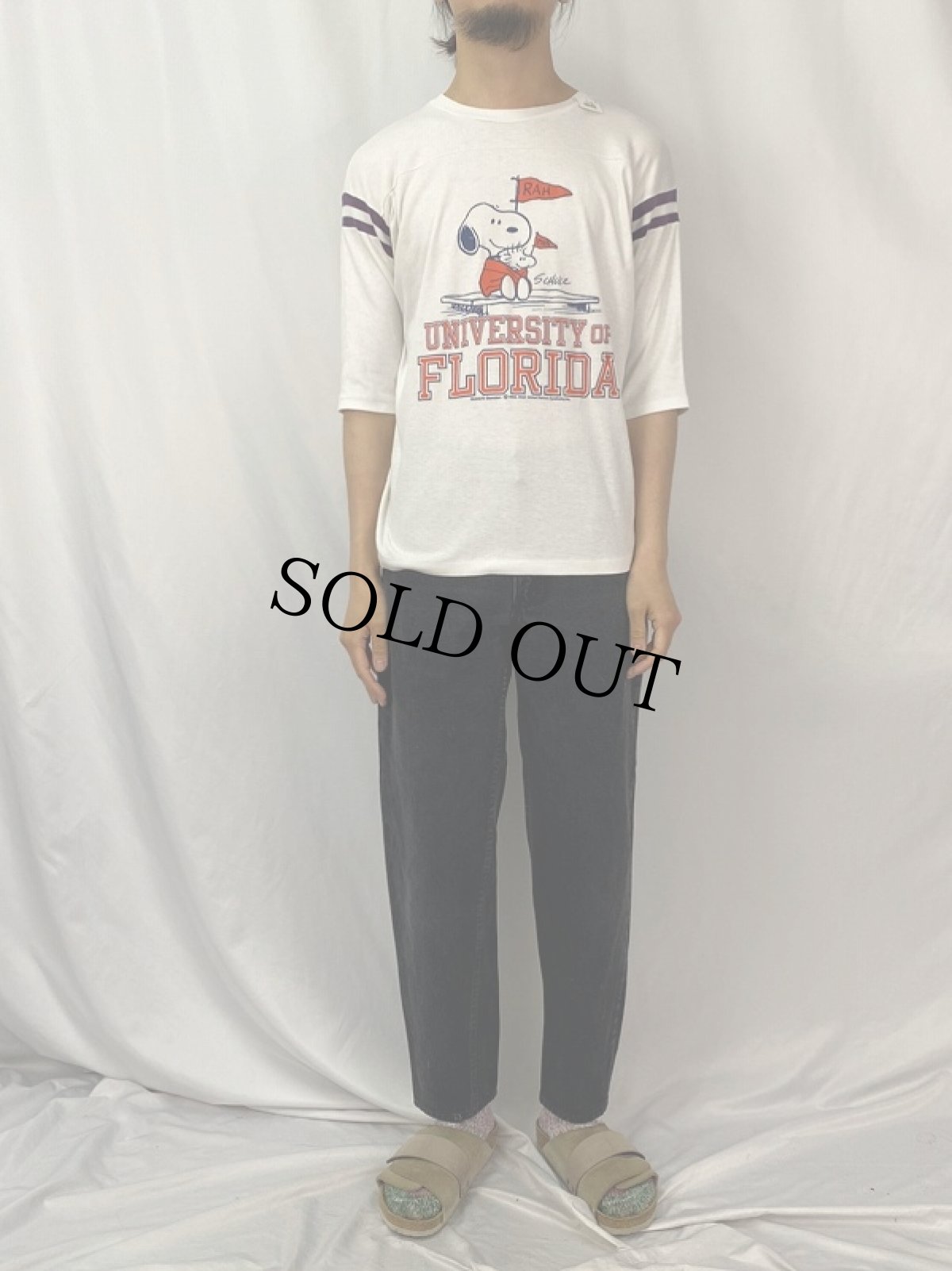 画像2: 80's SNOOPY USA製 "UNIVERSITY OF FLORIDA" キャラクタープリントフットボールTシャツ (2)