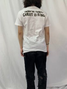 画像4: 90's BIG HED designs USA製 "SOUND THE TRUMPET CHRIST IS KING" アートイラストプリントTシャツ M (4)