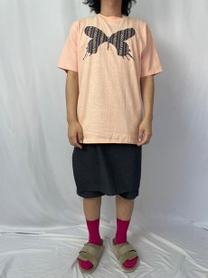 画像2: 90's JANSPORT USA製 蝶×花 アートプリントTシャツ L (2)