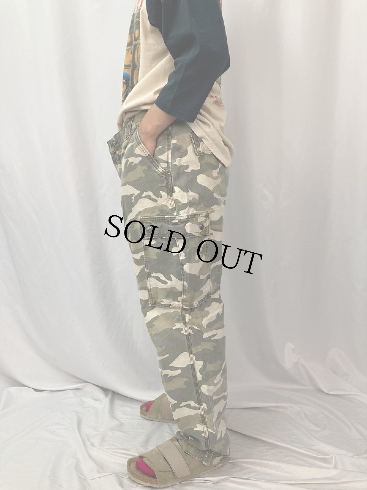 画像3: Carhartt "relaxed fit" カモ柄 カーゴパンツ W37 (3)