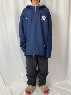 画像2: NIKE "New York Yankees" MLBチームロゴ刺繍 ポリエステル ハーフジッププルオーバーパーカー NAVY XXL (2)