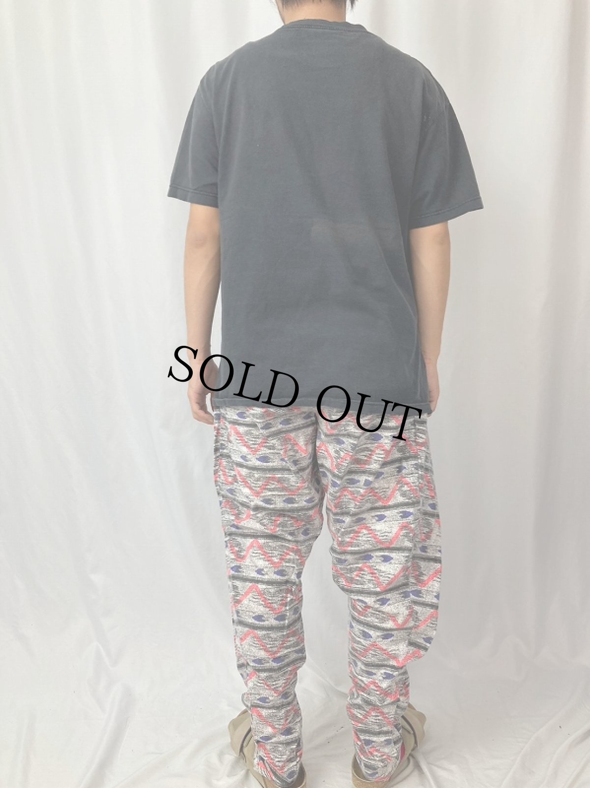 画像4: "FD-UP FILTHY STREET" ガンジャプリント キャラクターパロディTシャツ BLACK (4)