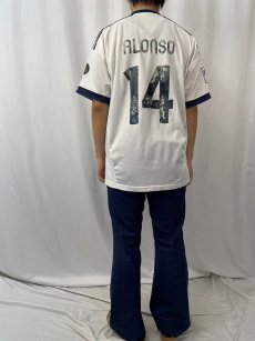 画像5: 2012-2013 Real Madrid "ALONSO 14" サッカーユニフォームシャツ XL (5)