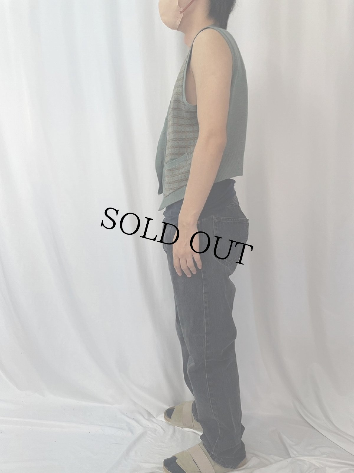 画像3: 70〜80's Hudson's Bay Company Scotland製 チェック柄 ウールニットベスト SIZE38 (3)