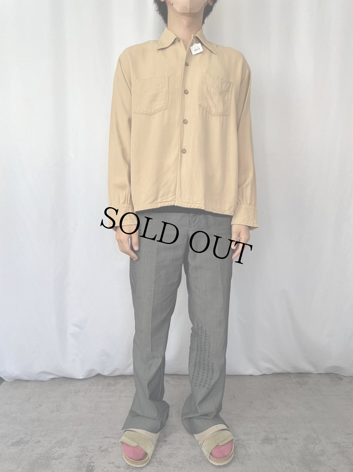 画像2: 40〜50's gold ribbon レーヨンギャバジンシャツ M (2)