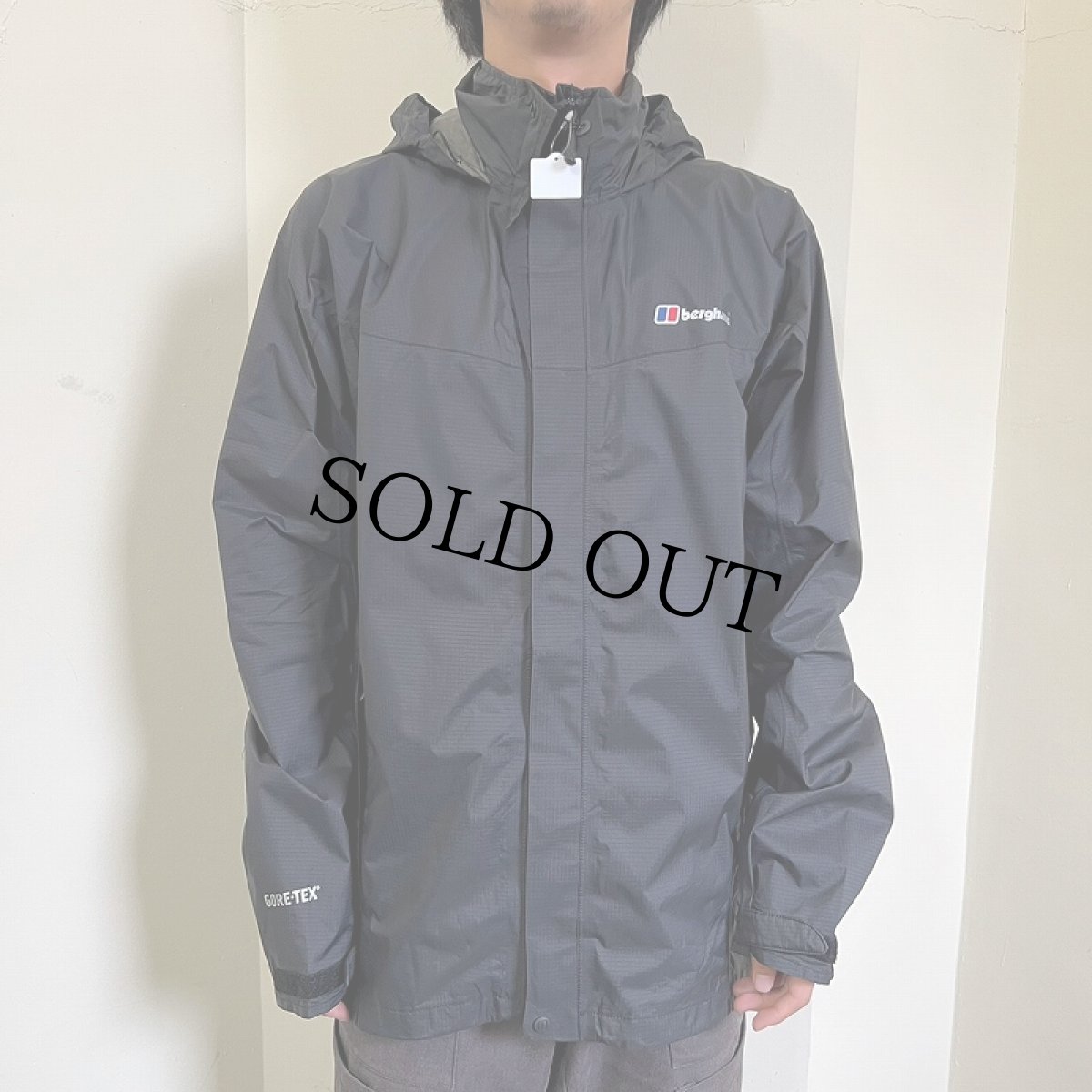 画像2: berghaus "GORE-TEX" フード付き ポリエステルジャケット BLACK L (2)