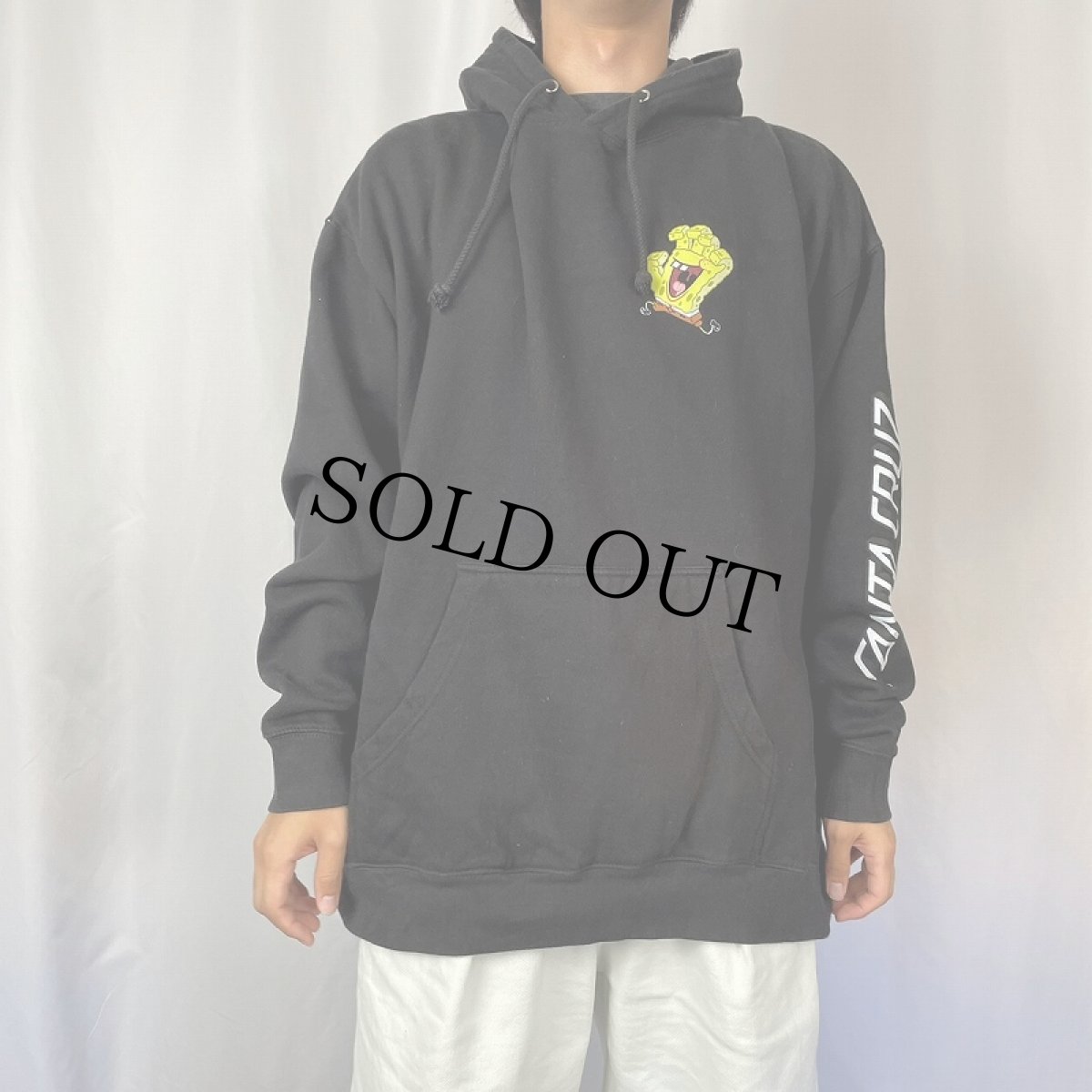 画像3: SPONGEBOB "SANTA CRUZ" キャラクタープリントスウェットフーディ BLACK XL (3)