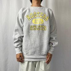 画像2: 90's Champion REVERSE WEAVE "HOOTERS ATHLETICS" プリントスウェット XL (2)