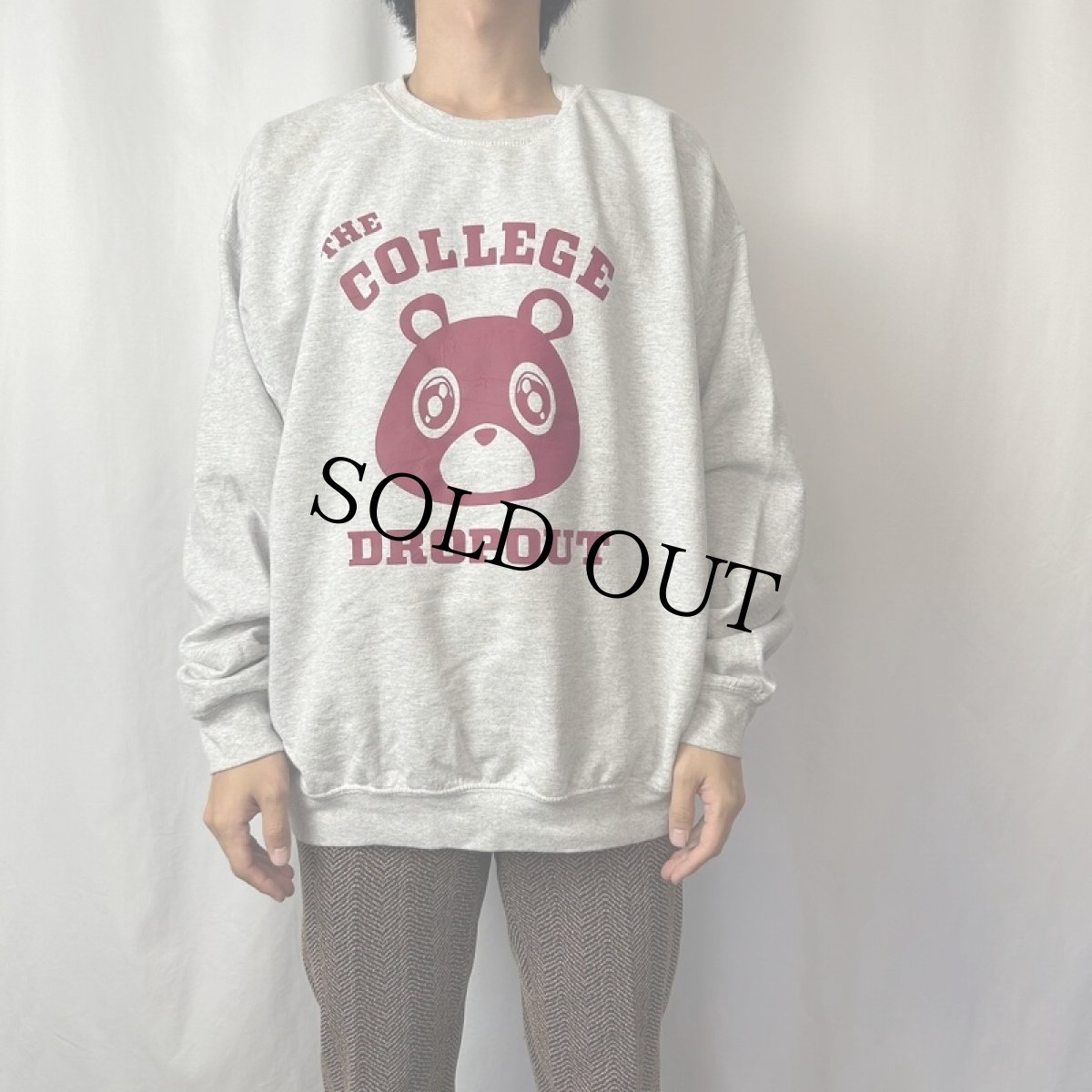 画像2: Kanye West "THE COLLEGE DROPOUT" ヒップホップスウェット  (2)