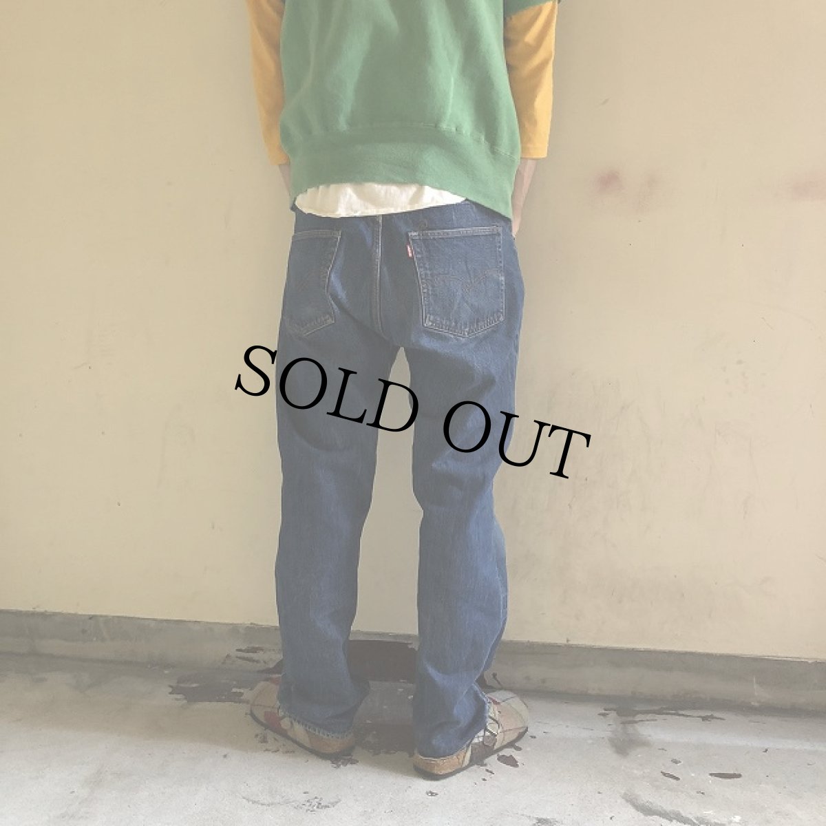 画像4: 60's〜70's LEVI'S 501 BIGE デニムパンツ W34 (4)