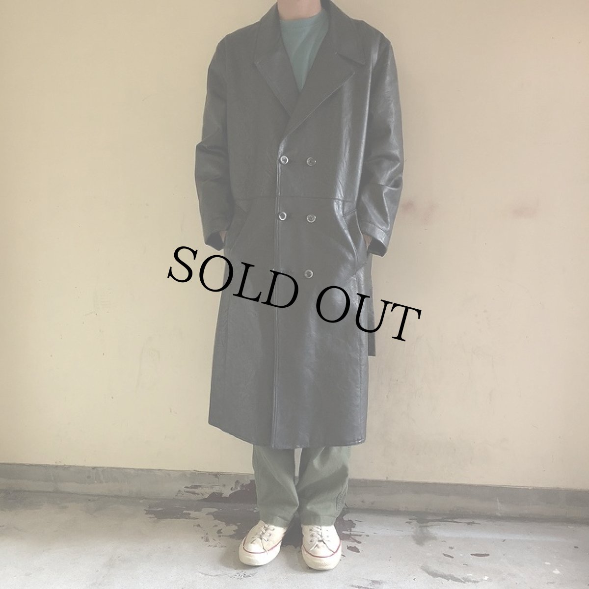画像2: フェイクレザー ダブルブレスト チェスターコート (2)