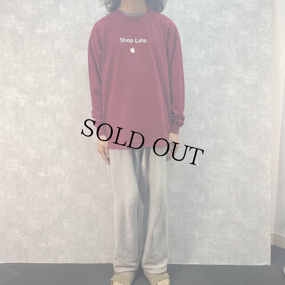 画像3: Apple "Shop Late. Stuff Early." ロゴプリントロンT XL (3)