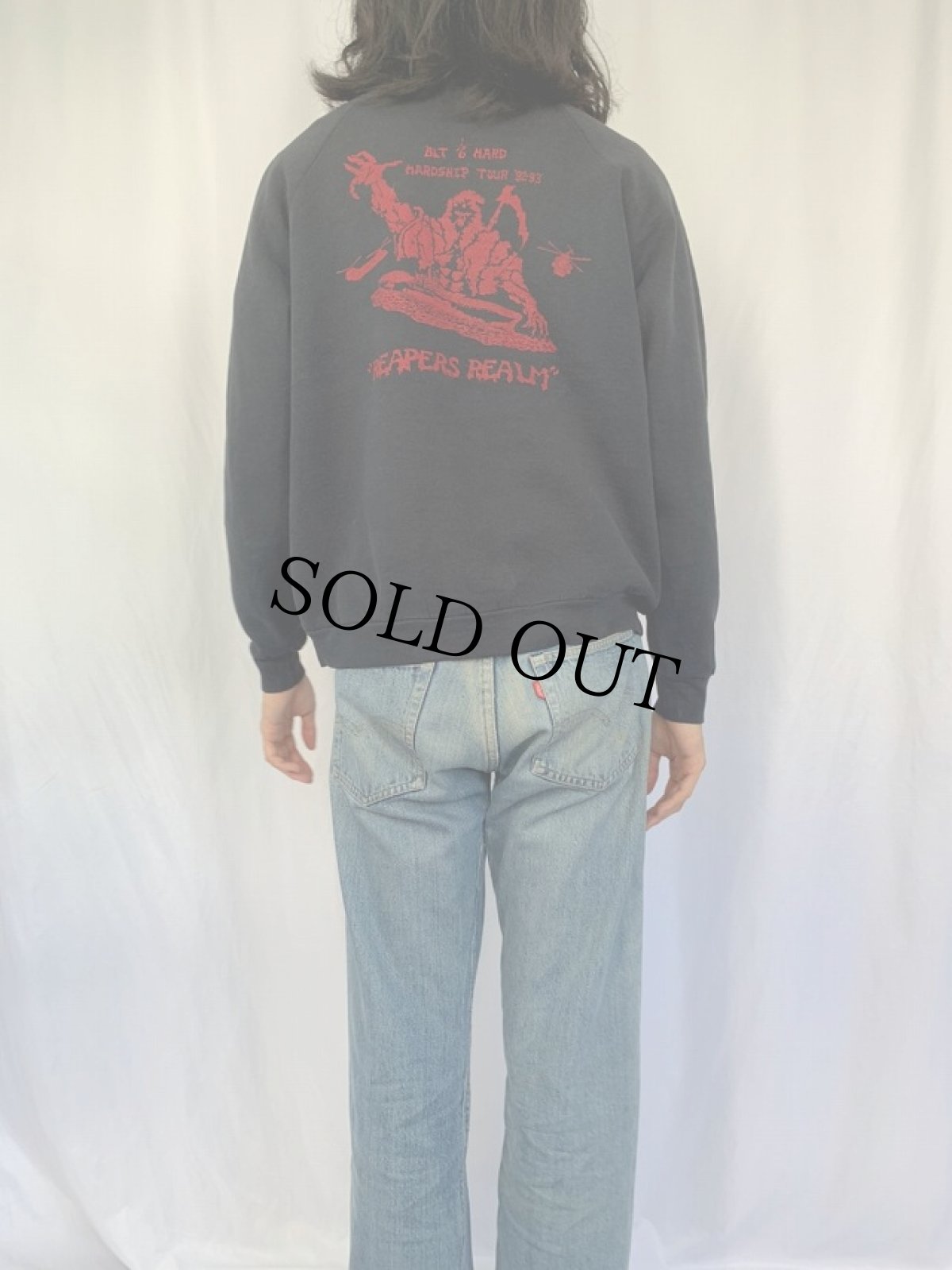 画像4: 90's "BLT 1/6 HARD HARDSHIP TOUR 92-93" スカルプリント ラグランスウェット BLACK (4)