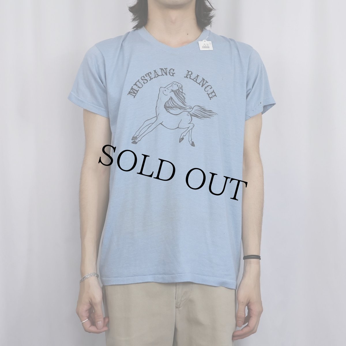画像2: 80's USA製 "MUSTANG RANCH" イラストプリントTシャツ XL (2)