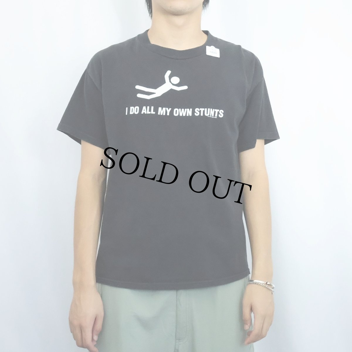 画像2: "I DO ALL MY OWN STUNTS" ジョークプリントTシャツ BLACK M (2)