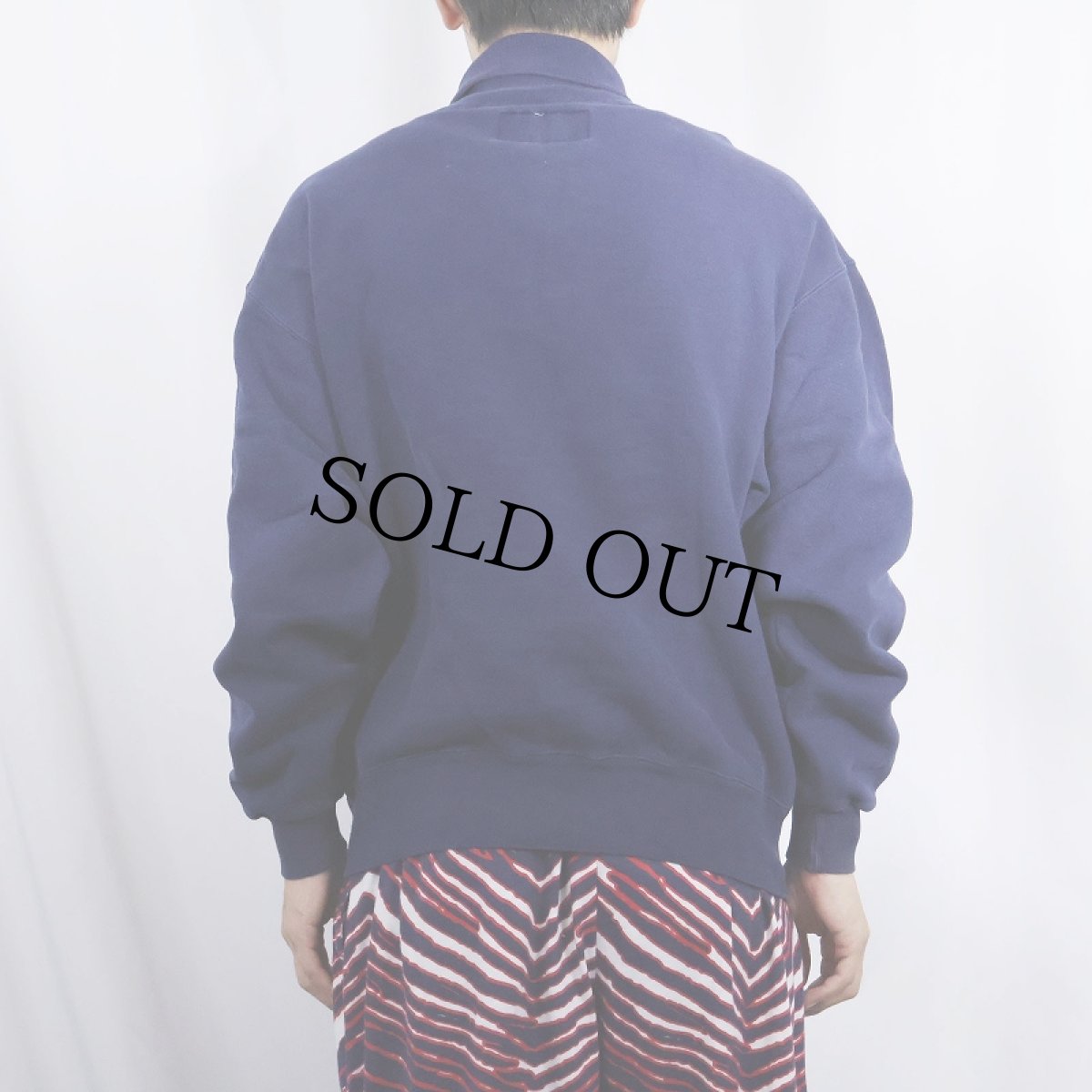 画像3: 90's RUSSELL ATHLETIC USA製 前V タートルネック 無地スウェット NAVY M (3)