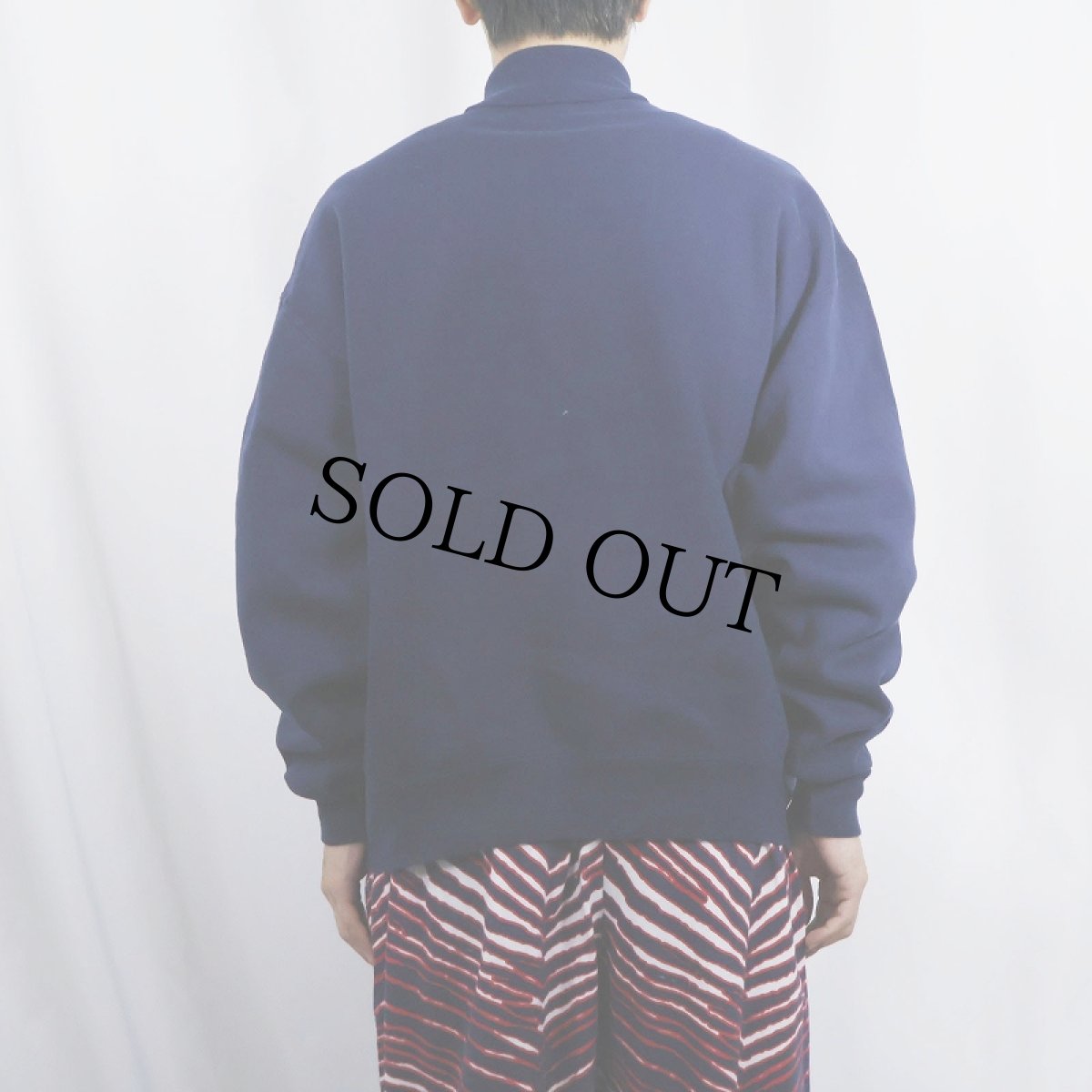 画像3: 90's RUSSELL ATHLETIC USA製 前V タートルネック 無地スウェット NAVY L (3)