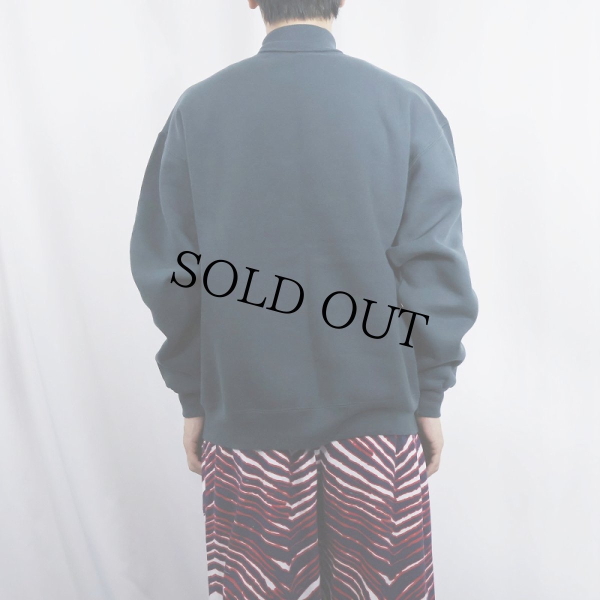 画像3: 90's RUSSELL ATHLETIC USA製 前V タートルネック 無地スウェット GREEN L (3)