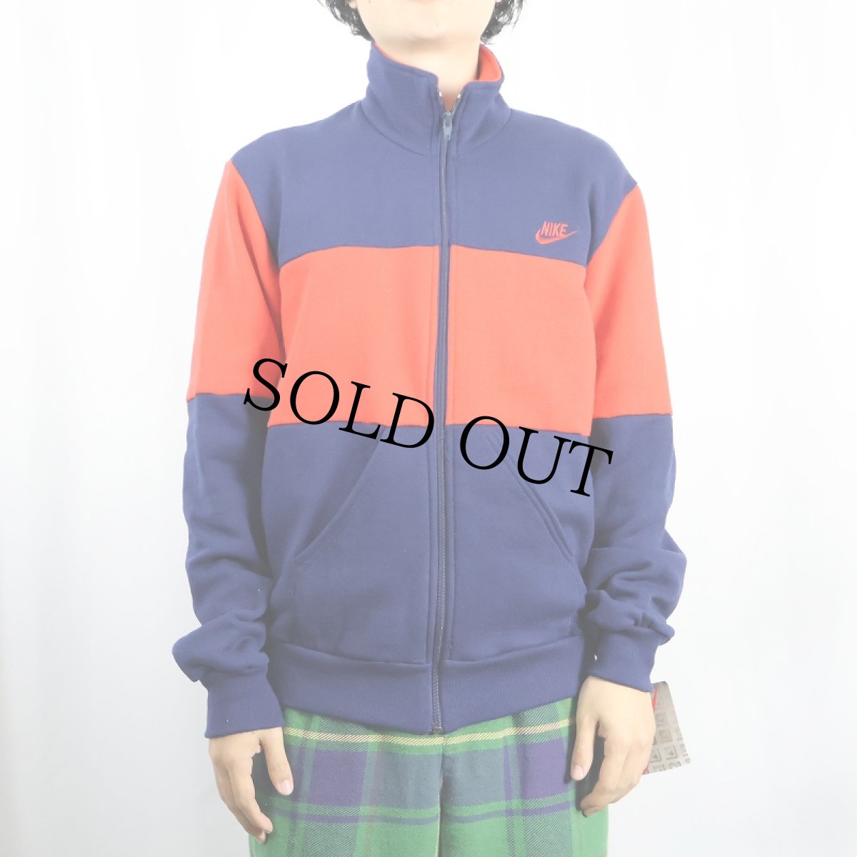 画像2: 90's NIKE 銀タグ USA製 ロゴ刺繍 スウェットジップジャケット M タグ付き未使用 (2)