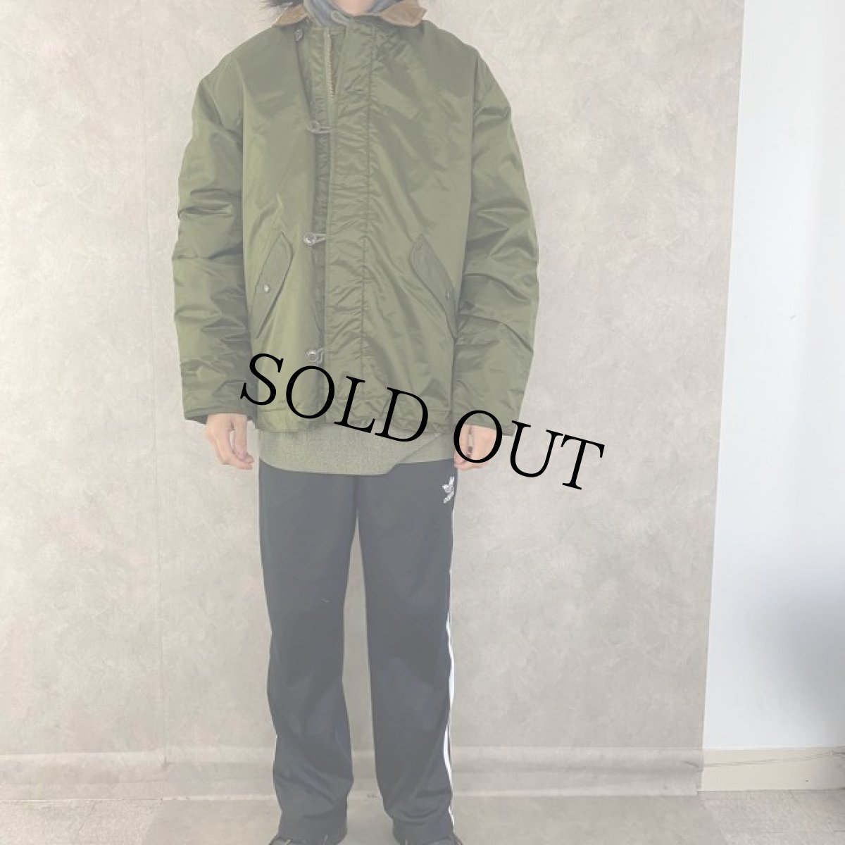 画像2: 80's U.S.NAVY A-1 Extreme Cold Weather Impermeable ナイロンデッキジャケット L (2)