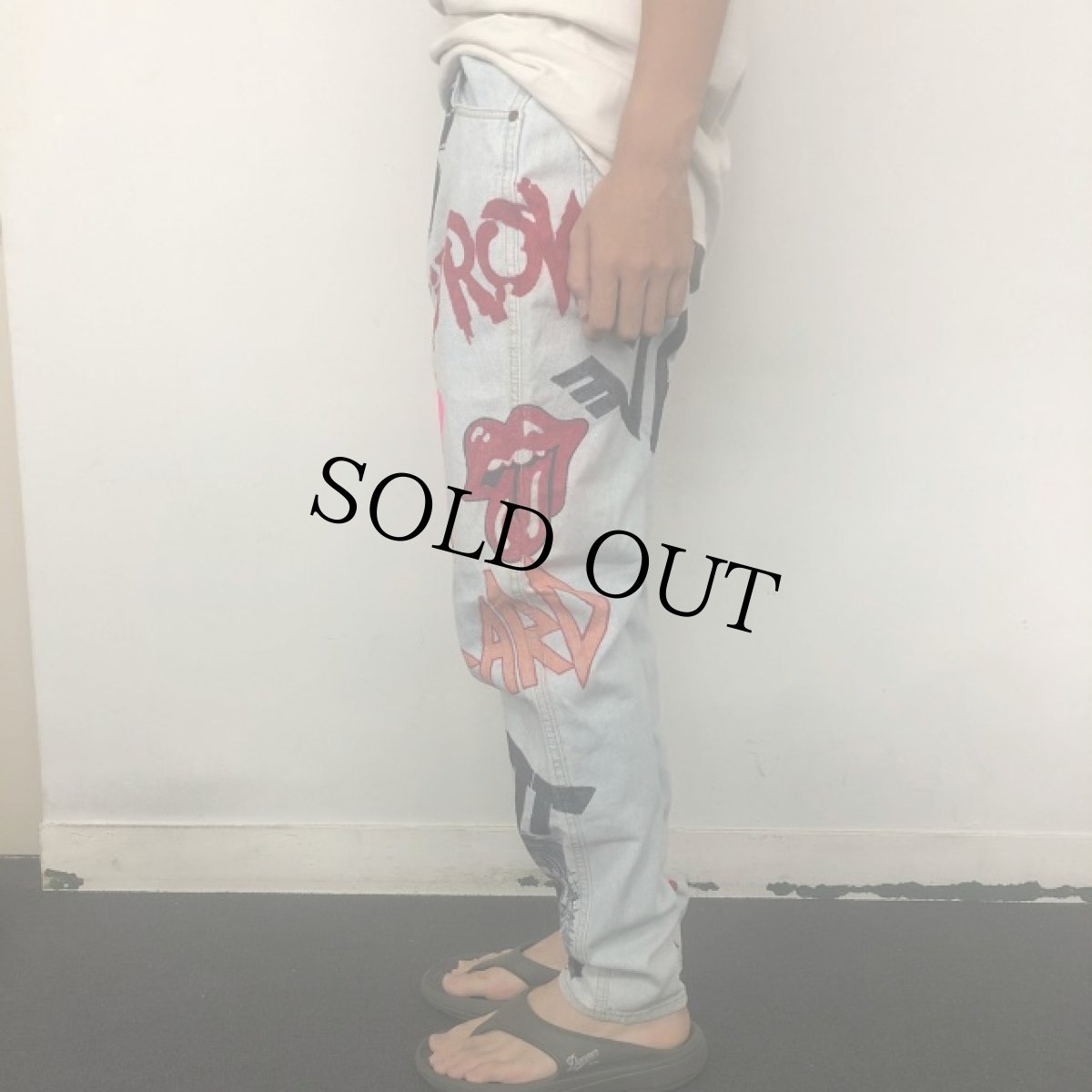 画像4: 90's Lee USA製 "ロックバンド" ハンドペイント デニムパンツ W28 (4)