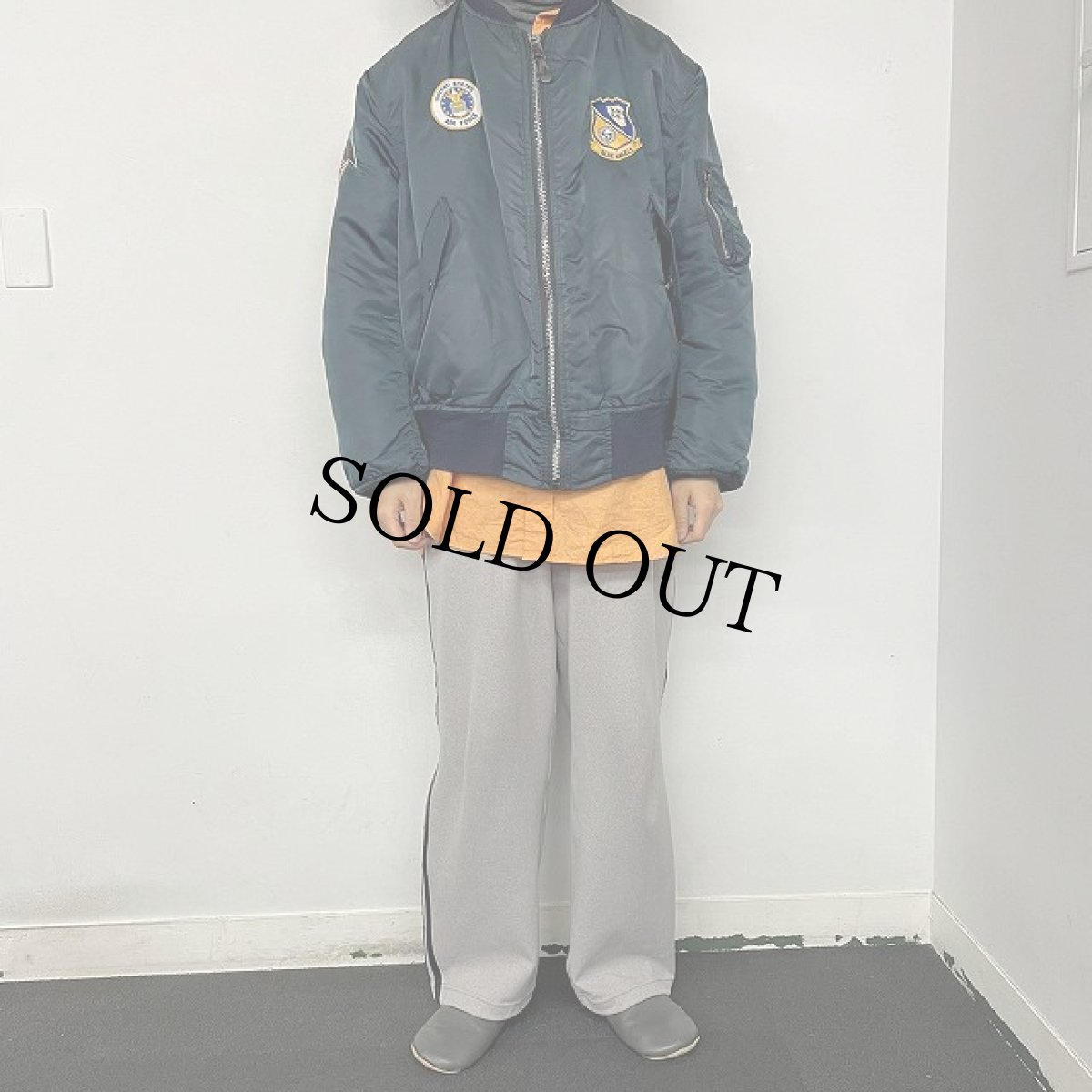 画像3: 90's〜 ALPHA INDUSTRIES,INC. 民間用 MA-1 フライトジャケット XX-LARGE (3)